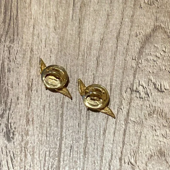 Vintage Estate Gold Tone Seagull Lapel Pin Brooches Set of 2 - Picture 6 of 6